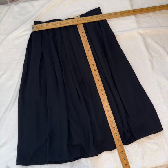 ModCloth Black Midi Skirt Chiffon 8 Pleated A‑Line Dark Academia Whimisigoth - Picture 11 of 11